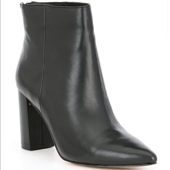 Chelsea & Violet Shoes - The perfect Leather block bootie🤩